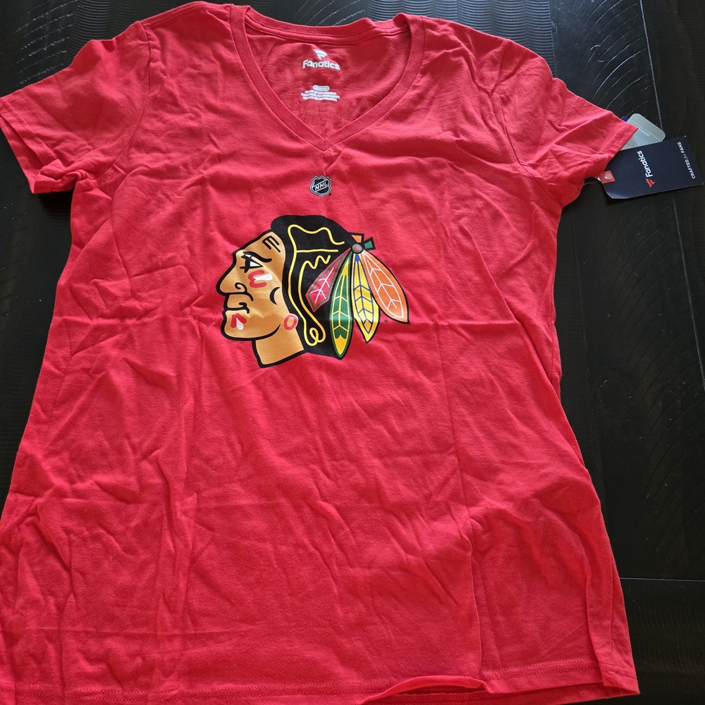 Fanatics Red Chicago Blackhawks Short Sleeve Tee Womans Medium